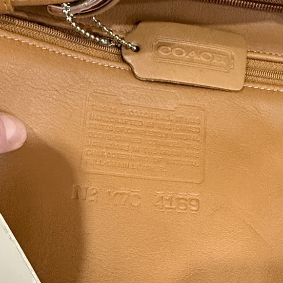 Coach Tan leather Shoulder Bag no. K7C 4169 - Picture 13 of 15